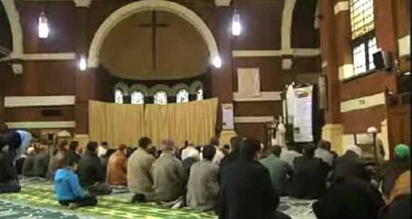 Muslims in Catholic churches 01